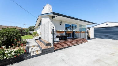 8 Karina Crescent, Redwoodtown, Blenheim - Carousel 1