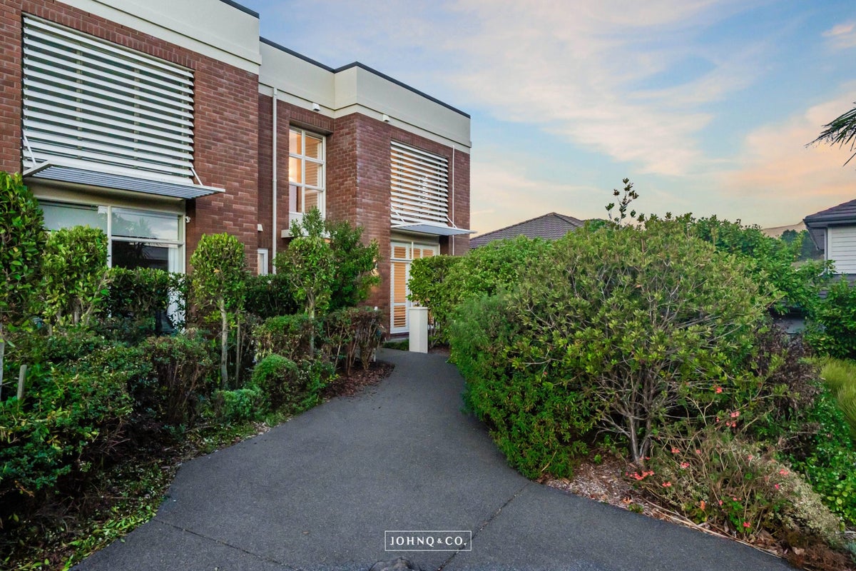 16 Baber Drive, Stonefields, Auckland - Carousel 1