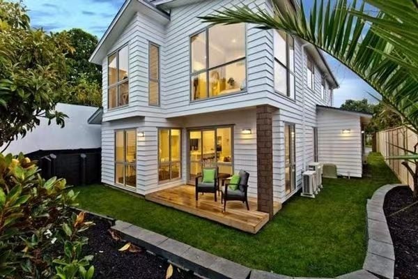 1B Rae Road, Campbells Bay, Auckland - Carousel 2