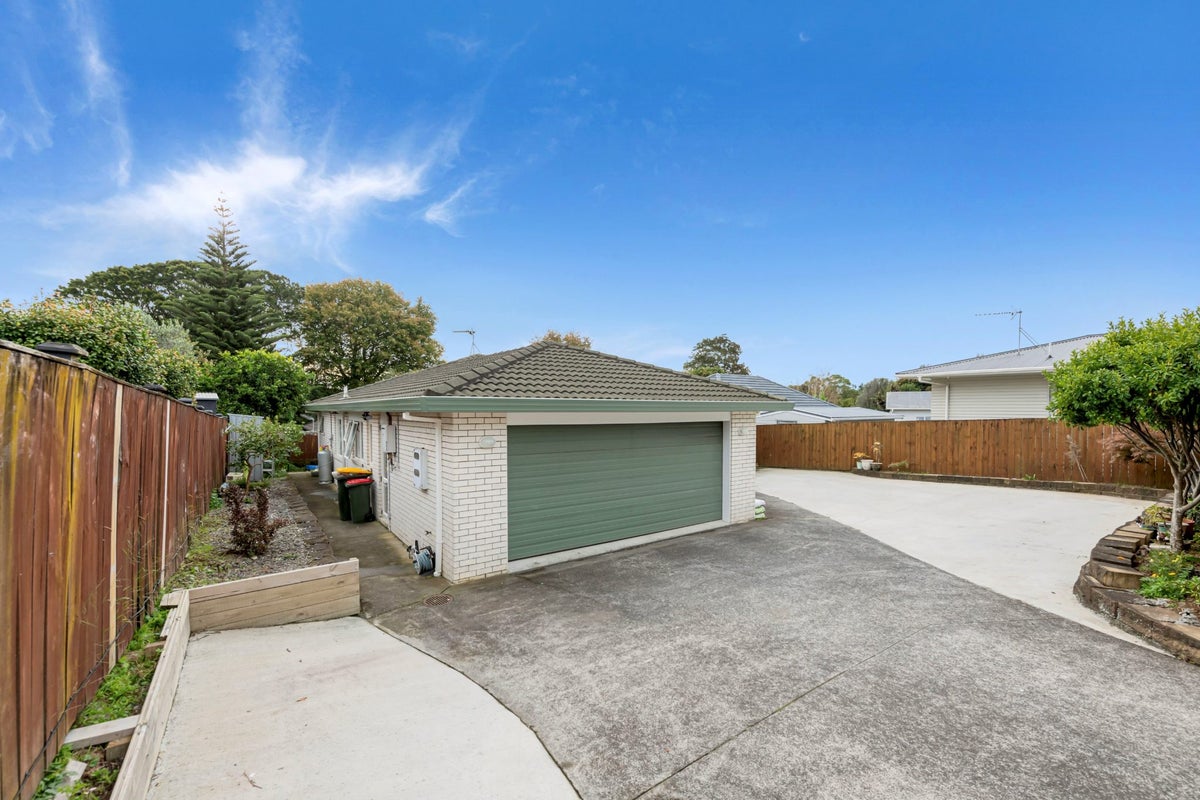 2/14 Pembroke Street, Papatoetoe, Auckland - Carousel 25
