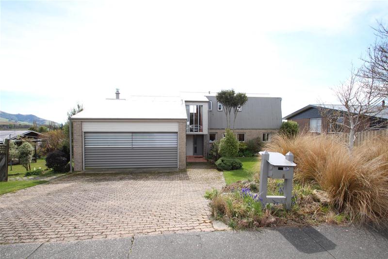 8 Aotea Crescent, Gore, Gore - Carousel 16