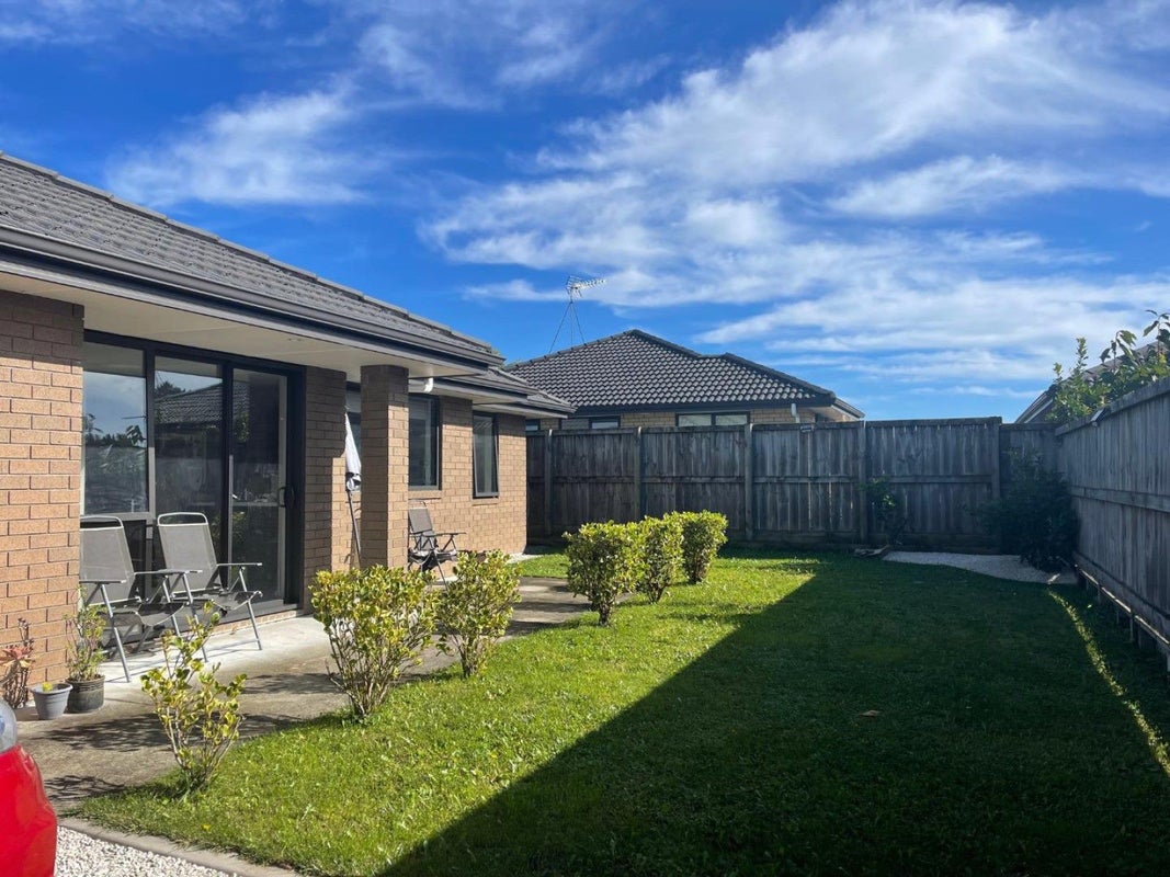 48 Edgeview Crescent, Fitzroy, Hamilton - Carousel 6