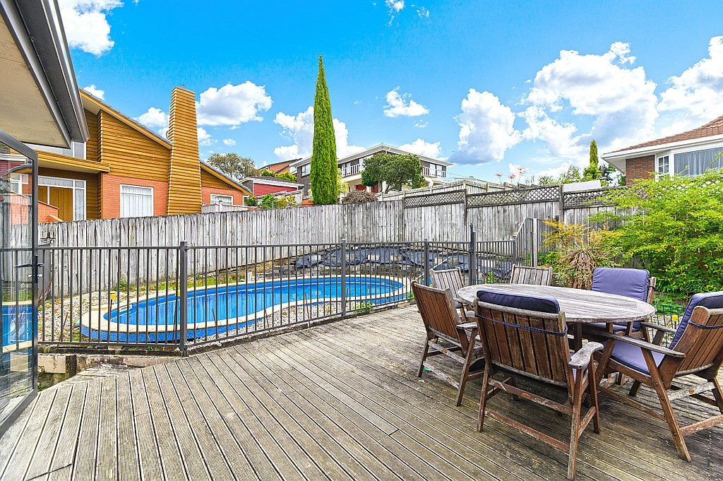 6 Milwaukee Place, Glendene, Auckland - Carousel 2