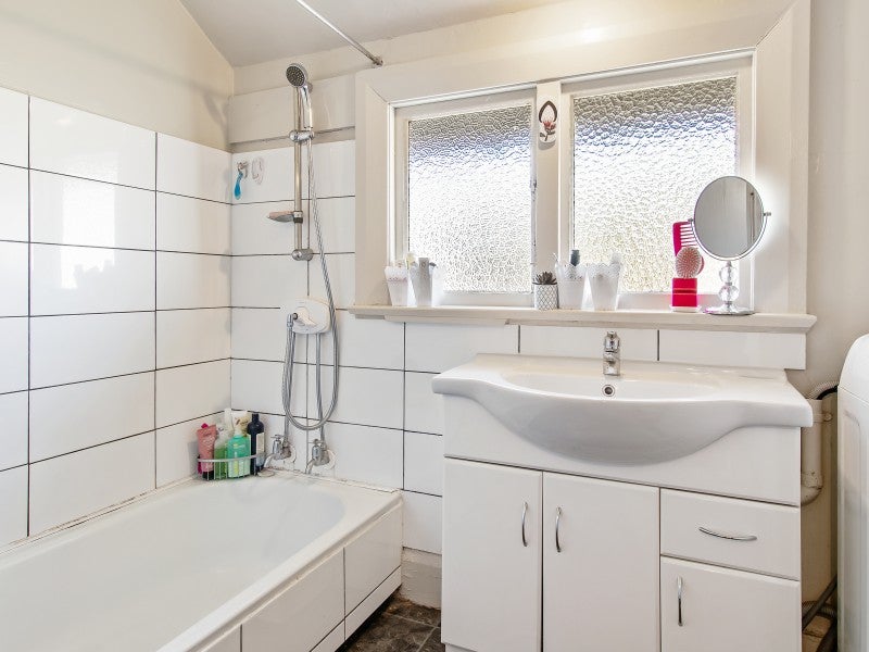 2/11 Selwyn Street, Maori Hill, Timaru - Carousel 17