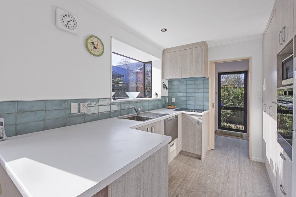 1/125 FISHER AVENUE, Beckenham, Christchurch - Carousel 2