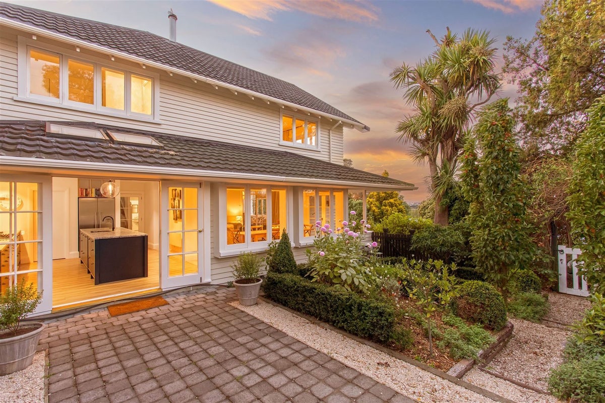 19C Dyers Pass Road, Cashmere, Christchurch - Carousel 2