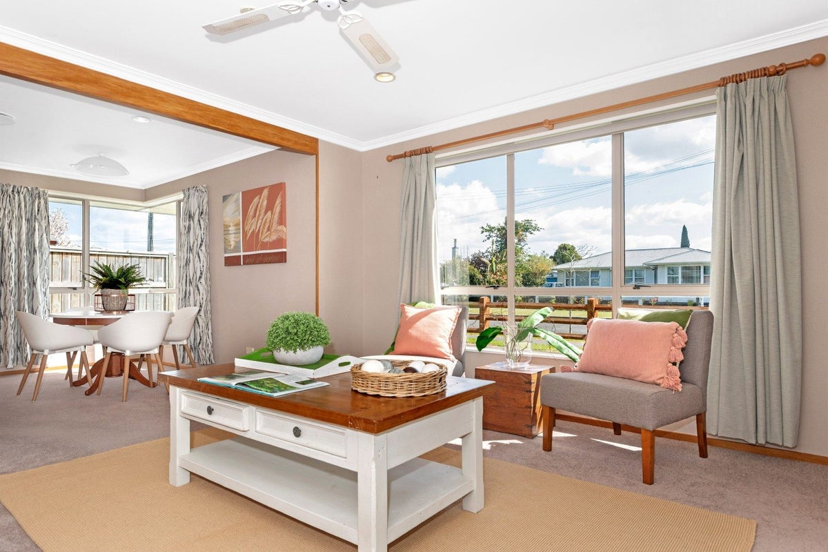 2 Clarence Street, Te Hapara, Gisborne - Carousel 2