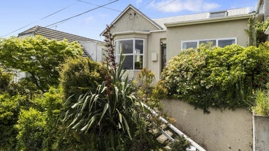 3 Balmoral Street, Opoho, Dunedin - Carousel 1