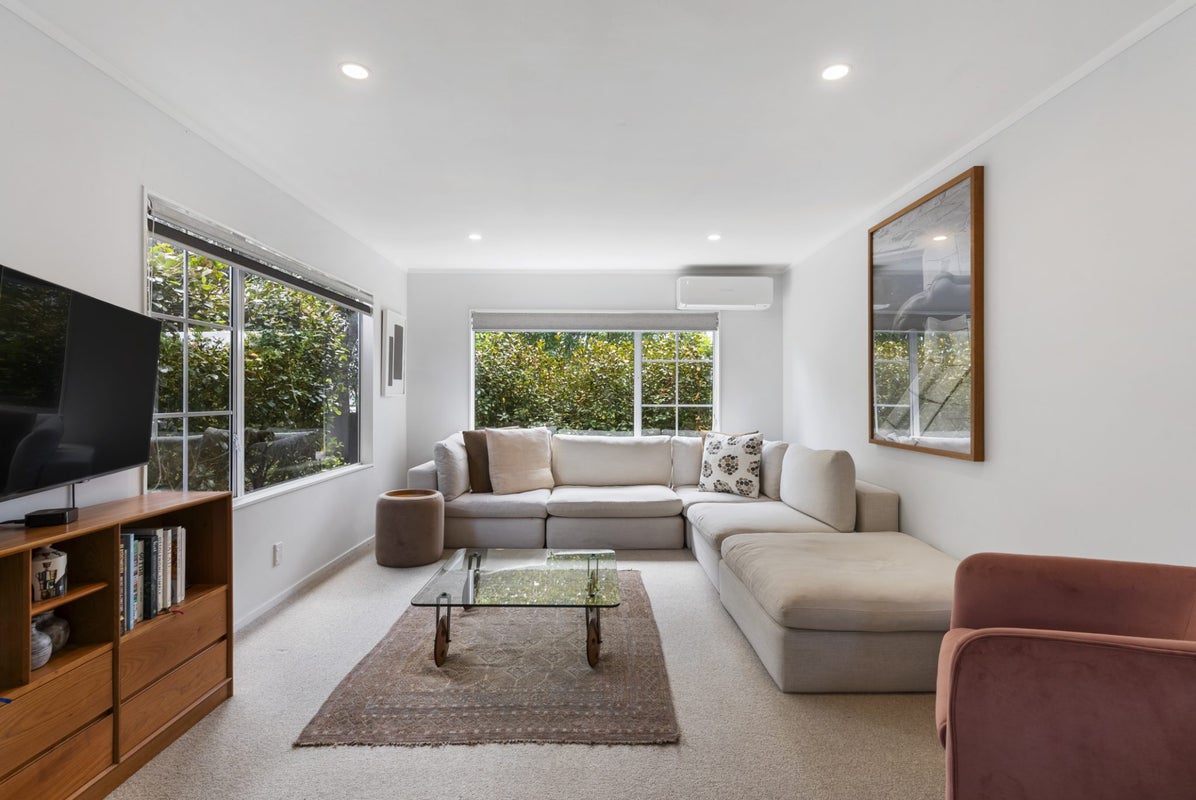 3/66 Larchwood Avenue, Westmere, Auckland - Carousel 2