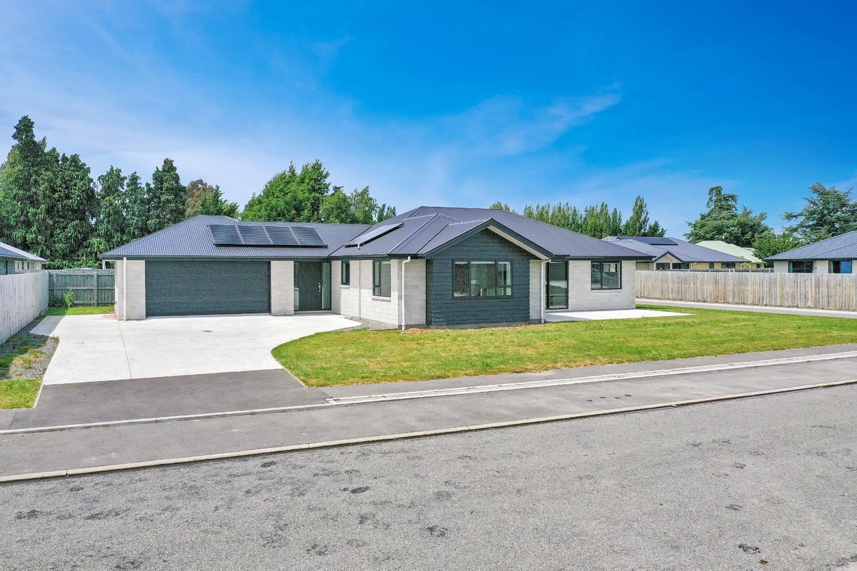 28 Geoff Geering Drive, Netherby, Ashburton - Carousel 1