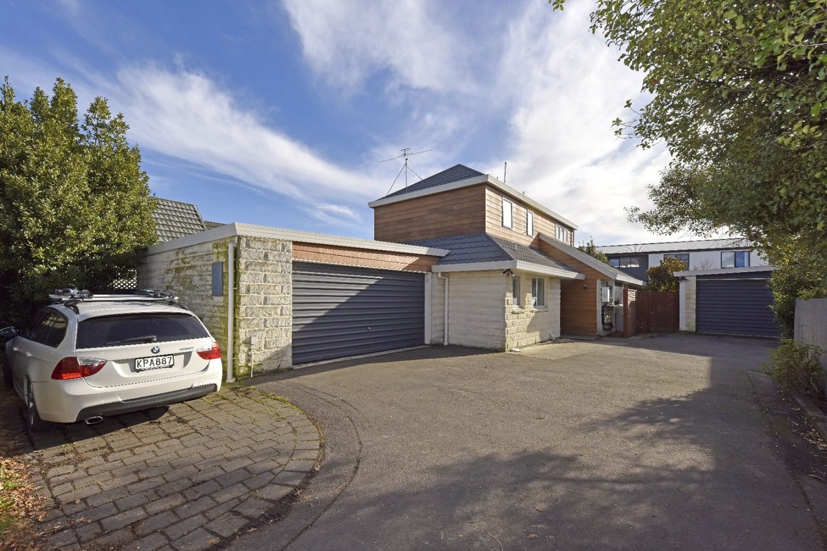 15B Radnor Street, St Albans, Christchurch - Carousel 1