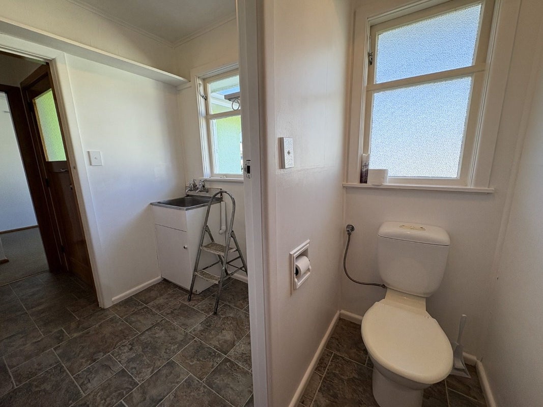 15 Wycliffe Street, Onekawa, Napier - Carousel 20
