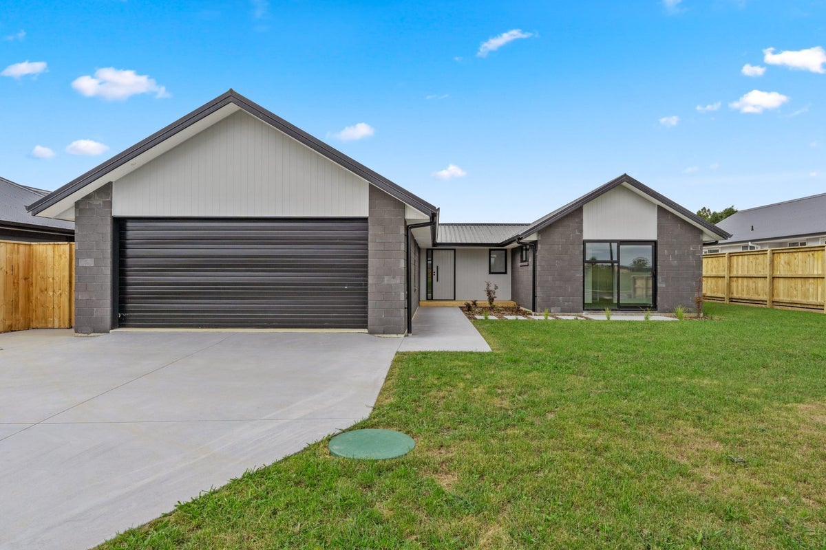 14 Patty Lane, Patumahoe, Pukekohe - Carousel 1