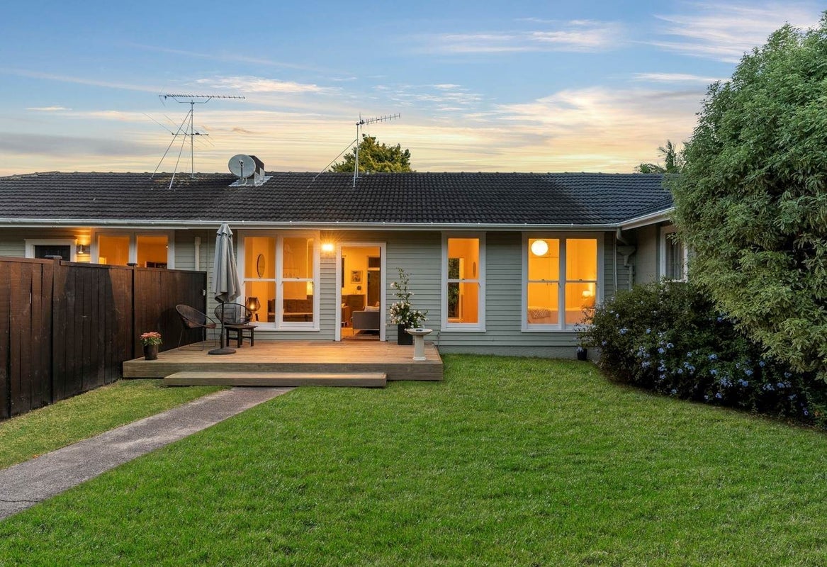 2/93 St Heliers Bay Road, St Heliers, Auckland - Carousel 1