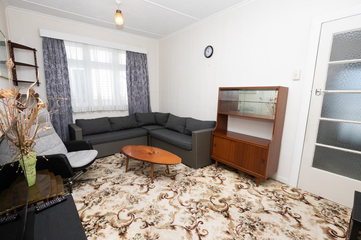 35 Blake Street, Blaketown, Greymouth - Carousel 2