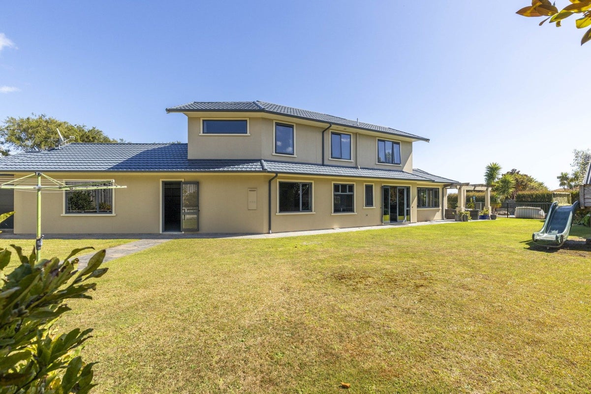 49 Shelter Grove, Frankleigh Park, New Plymouth - Carousel 50