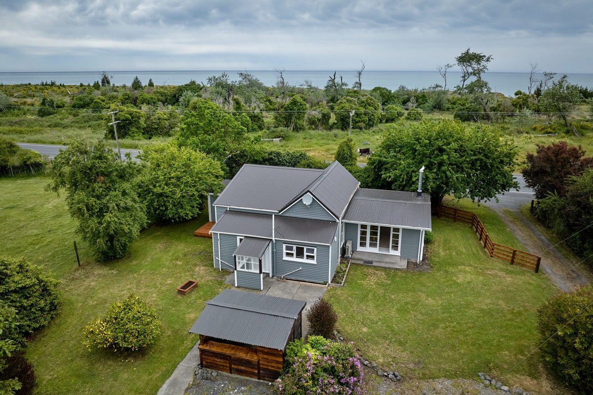 486 Whatawhata Road, Temple View, Hamilton - Carousel 1