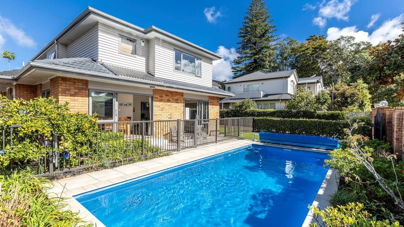12 Bowling Avenue, Epsom, Auckland - Carousel 1