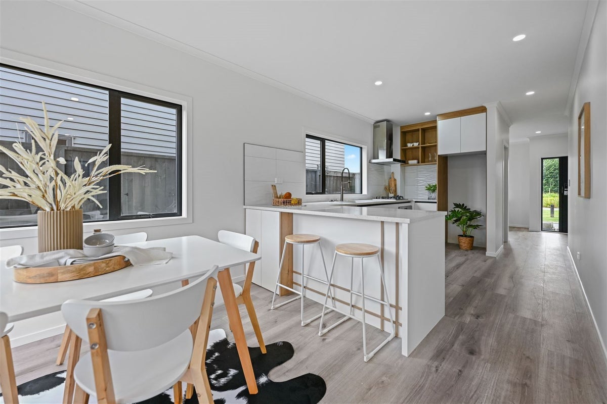 11 Keyes Street, Chartwell, Hamilton - Carousel 2