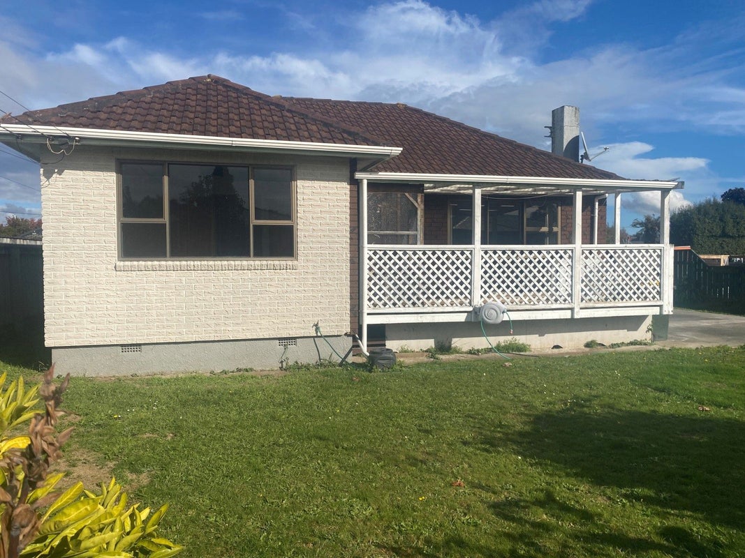 12 Royal Saint Annes Drive, Te Kamo, Whangarei - Carousel 1