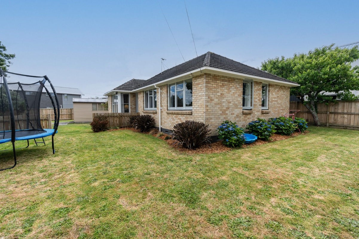 45 Yeats Crescent, Fairfield, Hamilton - Carousel 15