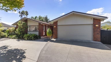 66 Sunderlands Road, Half Moon Bay, Auckland - Carousel 1
