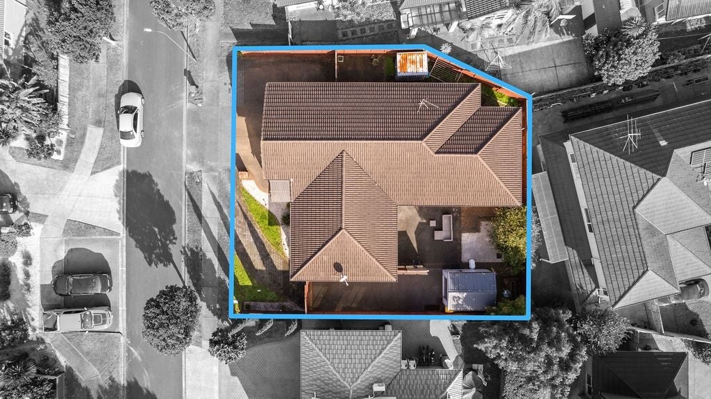 4 Skelligs Drive, Flat Bush, Auckland - Carousel 2