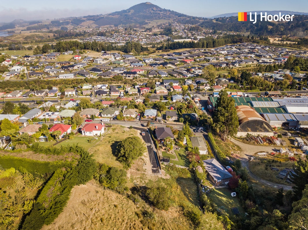 51 Alexander Street, Abbotsford, Dunedin - Carousel 5