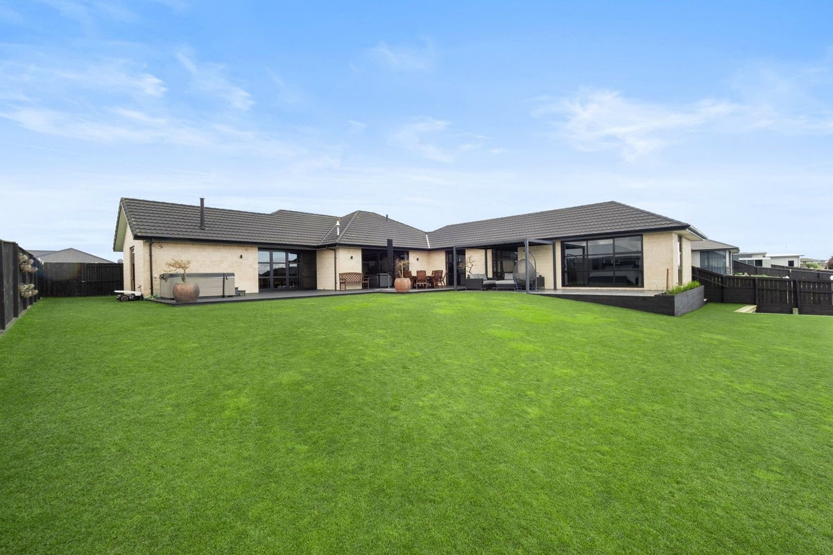 6 Trent Place, Huntingdon, Ashburton - Carousel 31