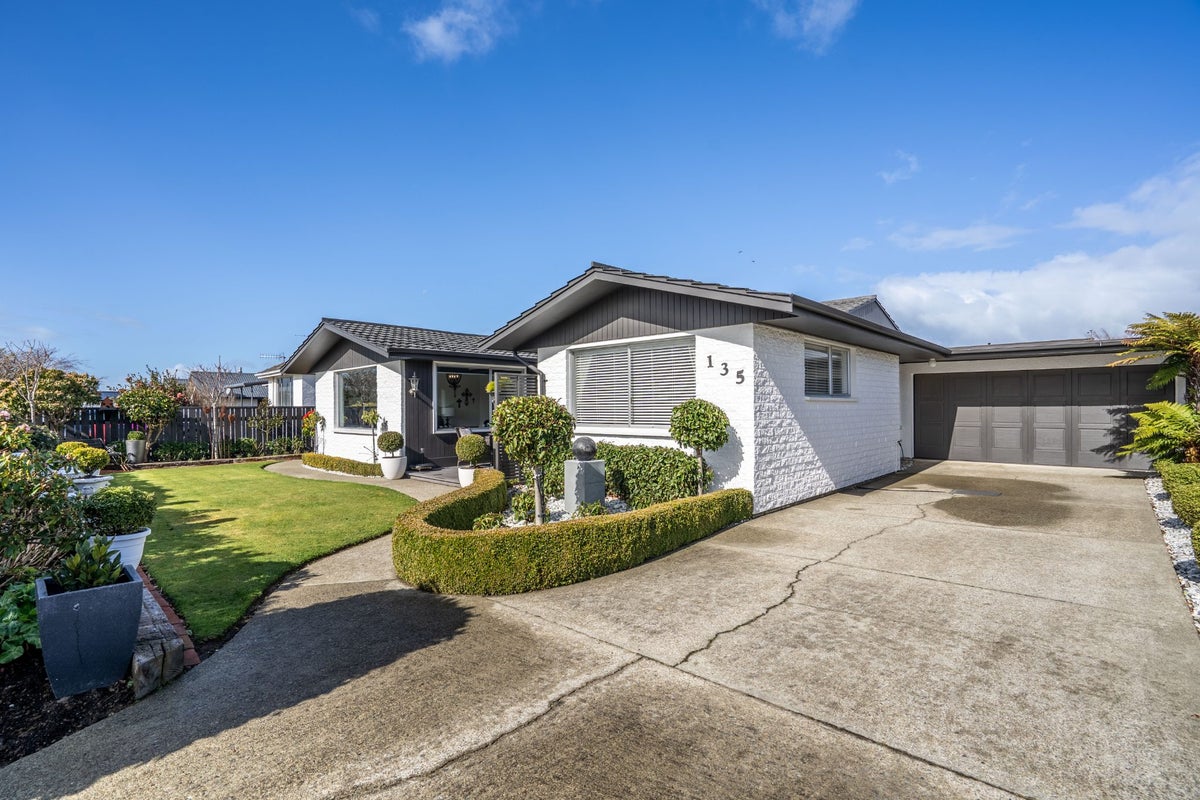 135 Chelmsford Street, Windsor, Invercargill - Carousel 1
