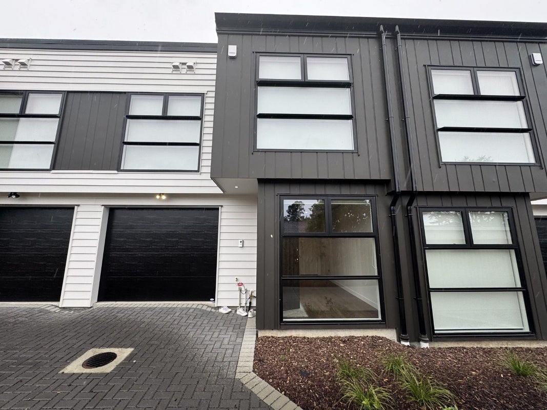 6/20 Luke Street, Otahuhu, Auckland - Carousel 17