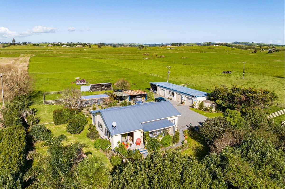 39 Notorious West Road, Dargaville - Carousel 1