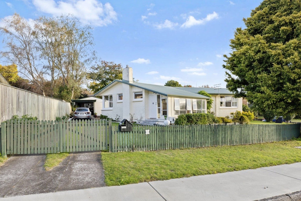 25 Alastair Avenue, Owhata, Rotorua - Carousel 1