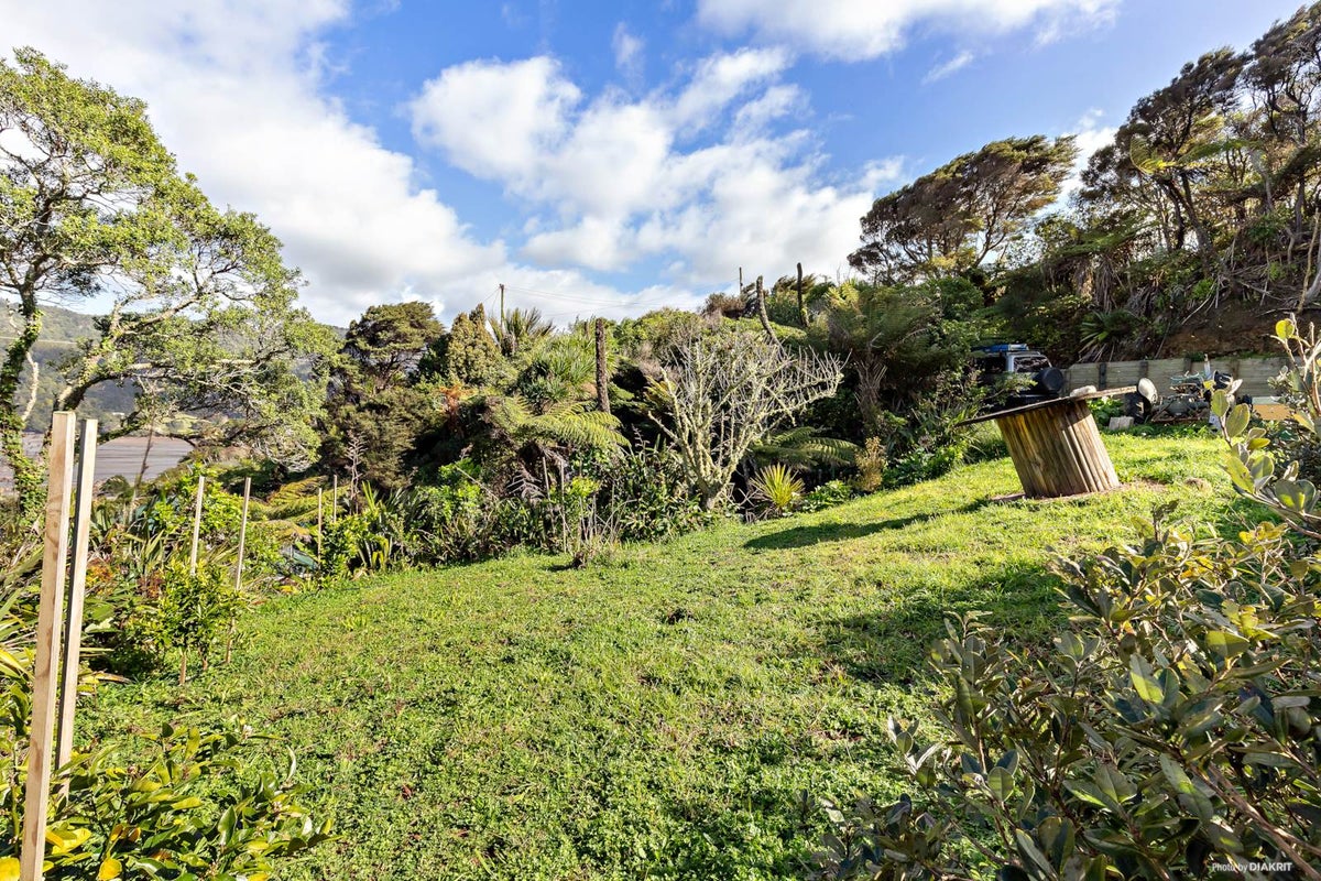 1135 Huia Road, Huia, Auckland - Carousel 2