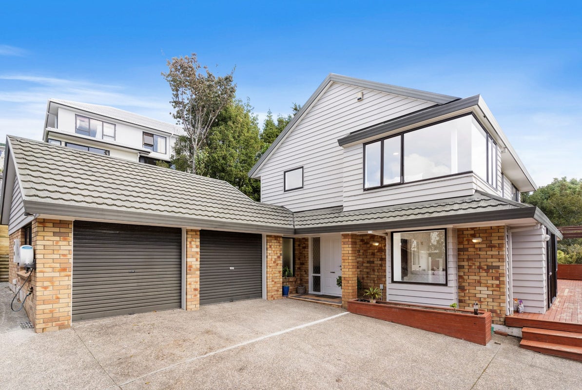 219 Chelsea View Drive, Chatswood, Auckland - Carousel 1