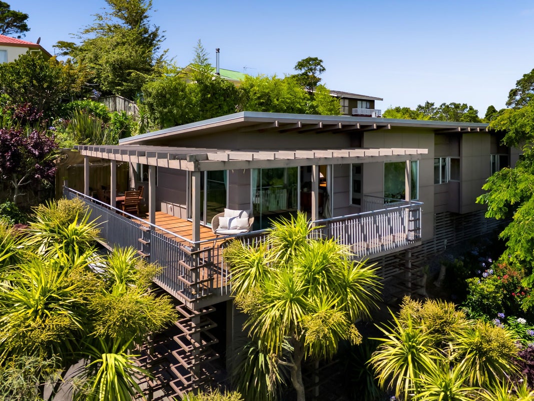 117 Poplar Grove, Whalers Gate, New Plymouth - Carousel 2