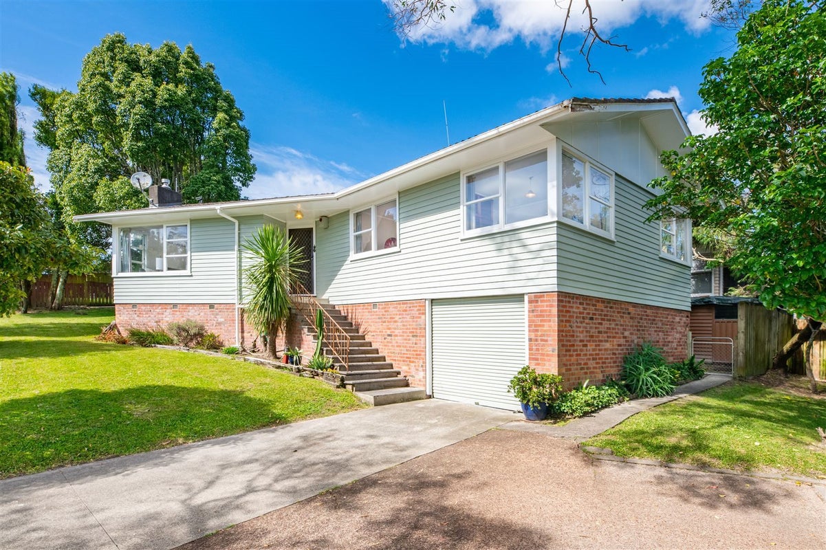2 Ashbourne Place, Glendene, Auckland - Carousel 2
