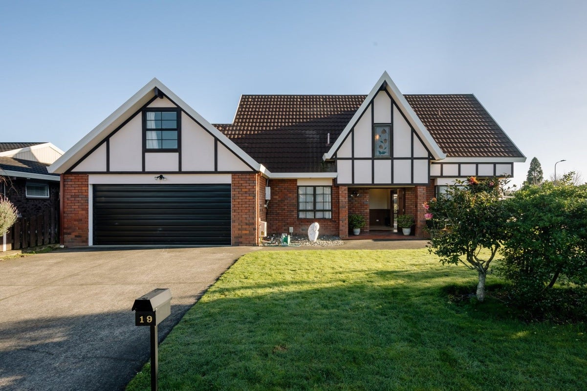 19 Chelsea Place, Chartwell, Hamilton - Carousel 2