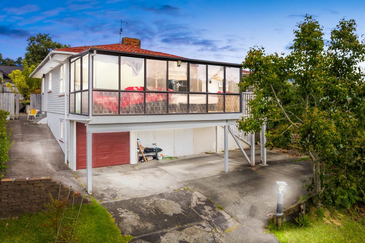 47 Shoreham Street, Avondale, Auckland - Carousel 2