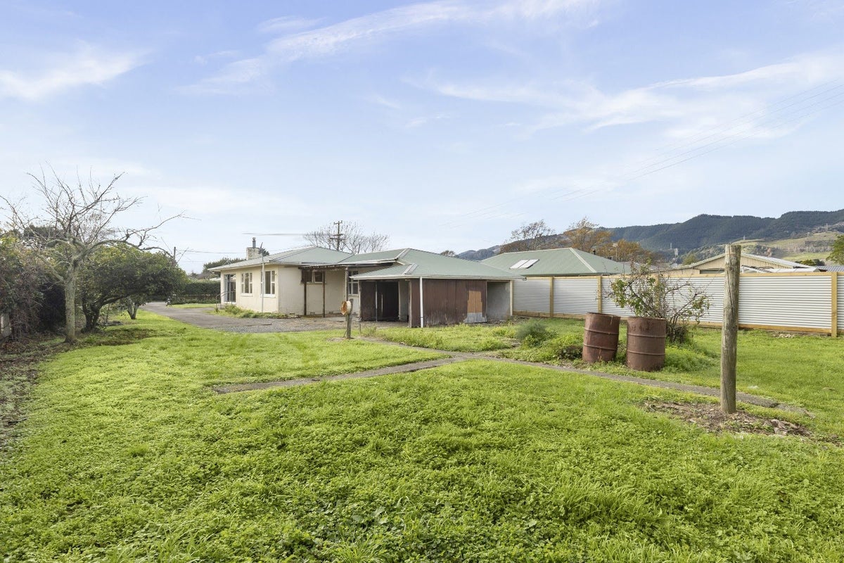 242 Ranzau Road, Hope, Richmond - Carousel 2