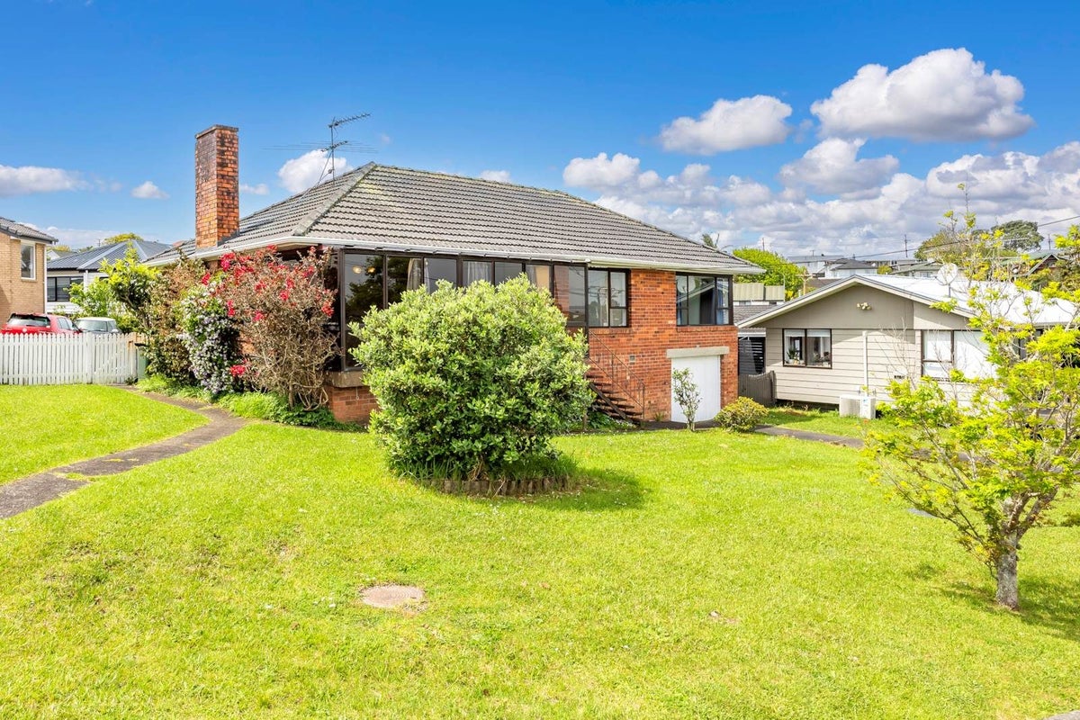 2/1 Meadowvale Avenue, Forrest Hill, Auckland - Carousel 18