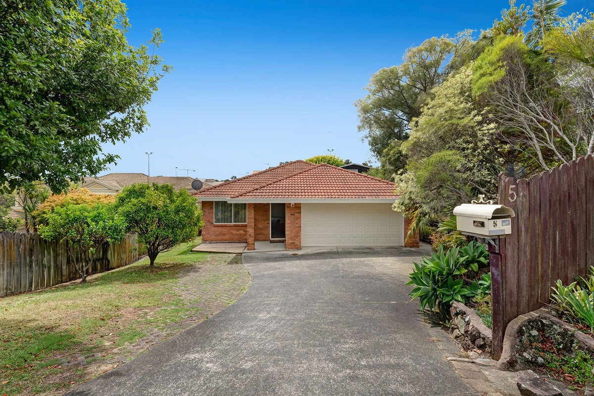 5 Ian Marwick Place, Birkenhead, Auckland - Carousel 1