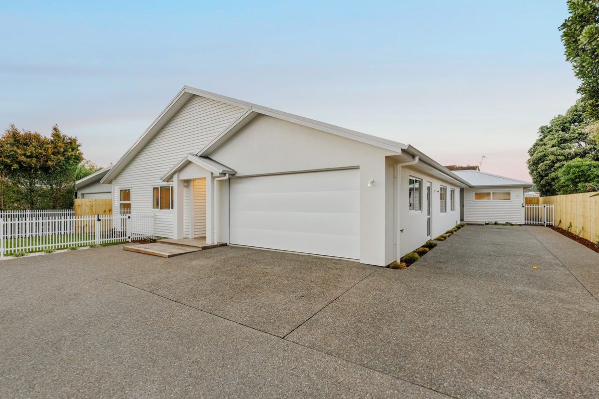 85 Gravatt Road, Papamoa Beach, Papamoa - Carousel 1