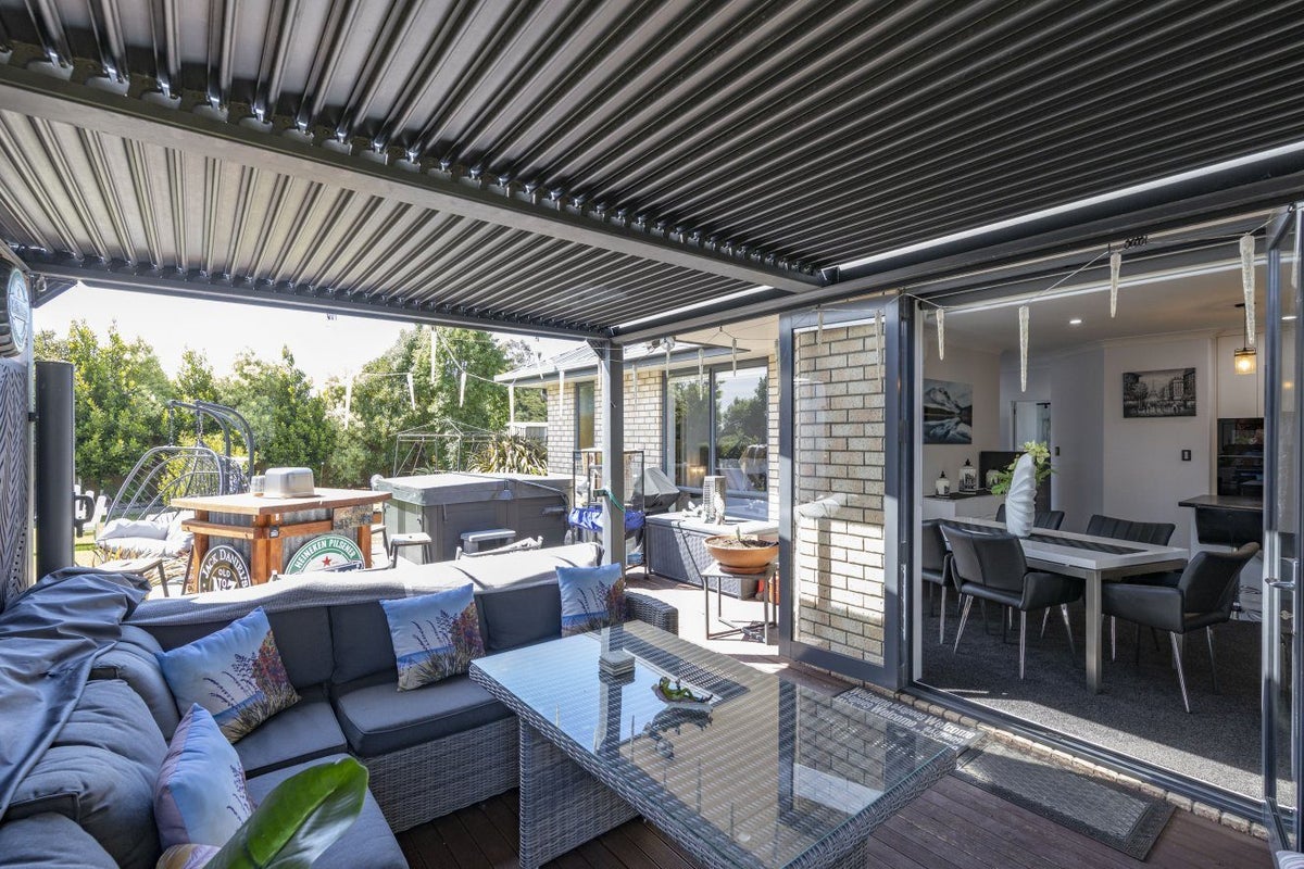 18 Parkinson Place, Woodend, Woodend - Carousel 2