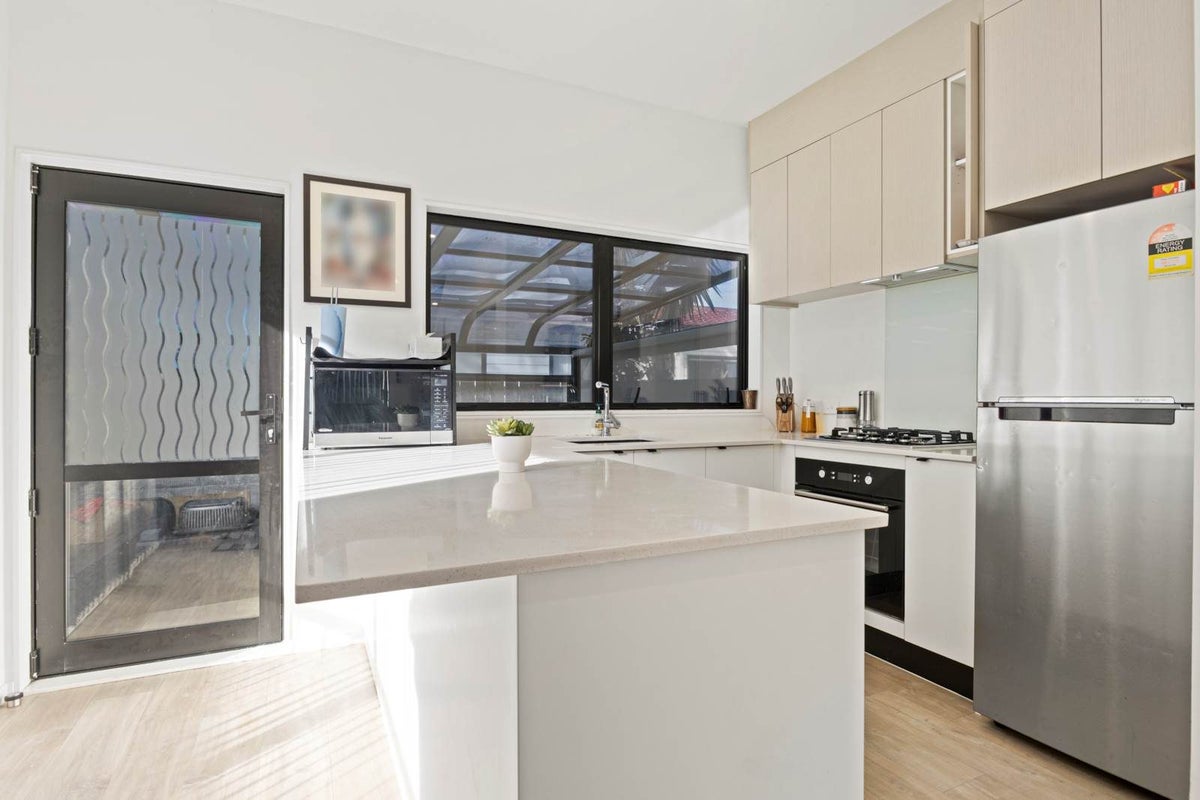 61D Andrew Road, Howick, Auckland - Carousel 1