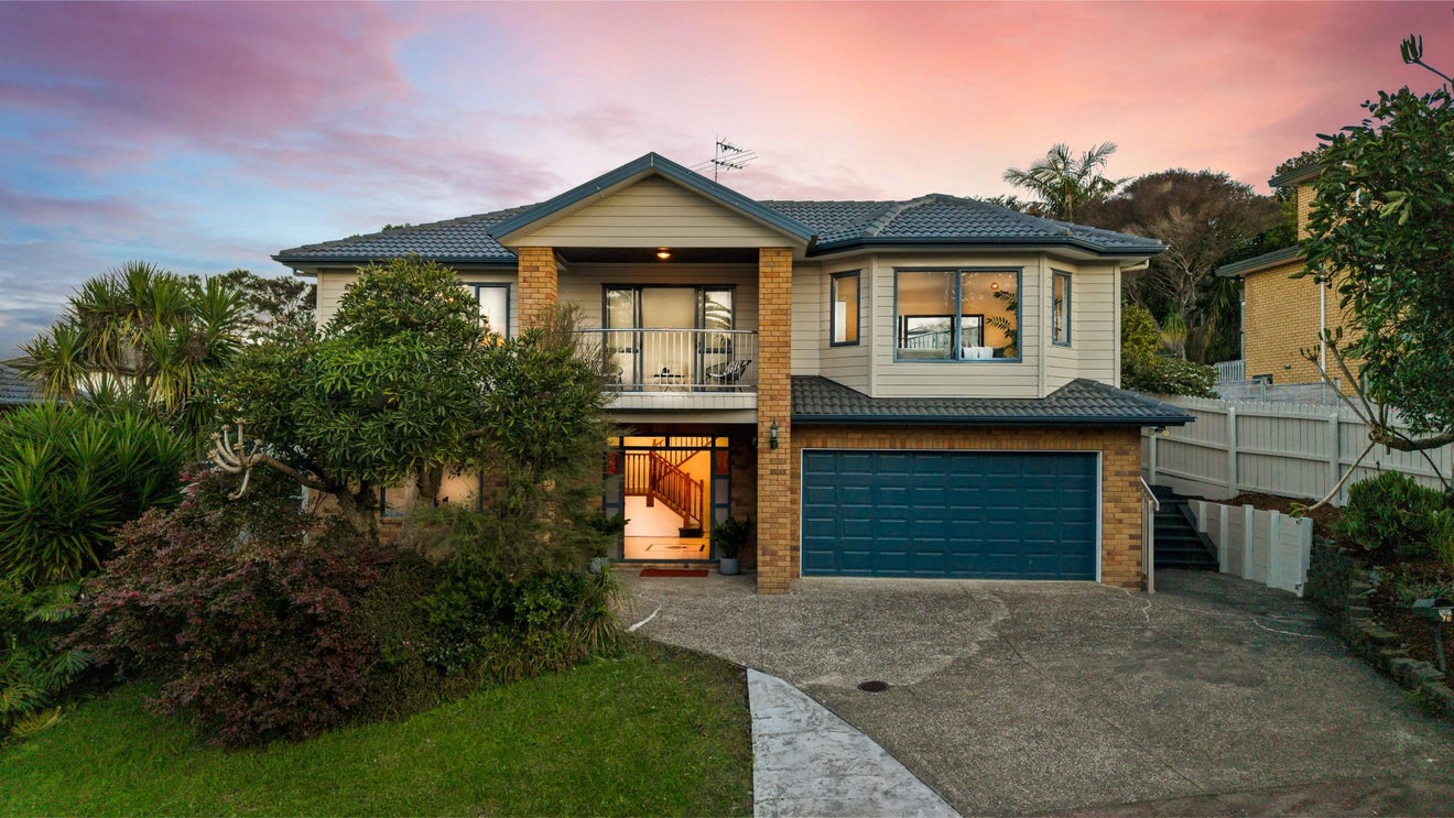 78 San Valentino Drive, Henderson, Auckland - Carousel 1