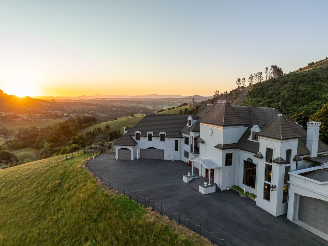 99 Parakiore Road, Ngararatunua, Whangarei - Carousel 1