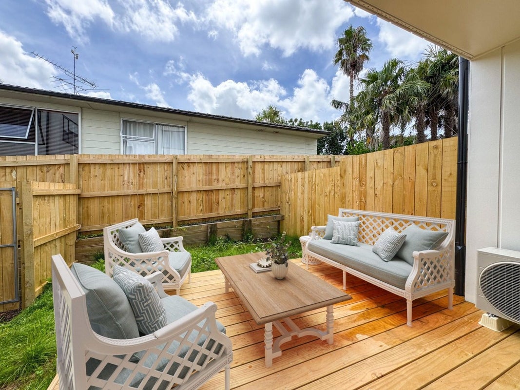 32A Flaxdale Street, Birkdale, Auckland - Carousel 1