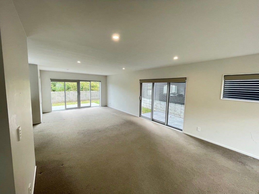 12/109 Westchester Drive, Churton Park, Wellington - Carousel 2