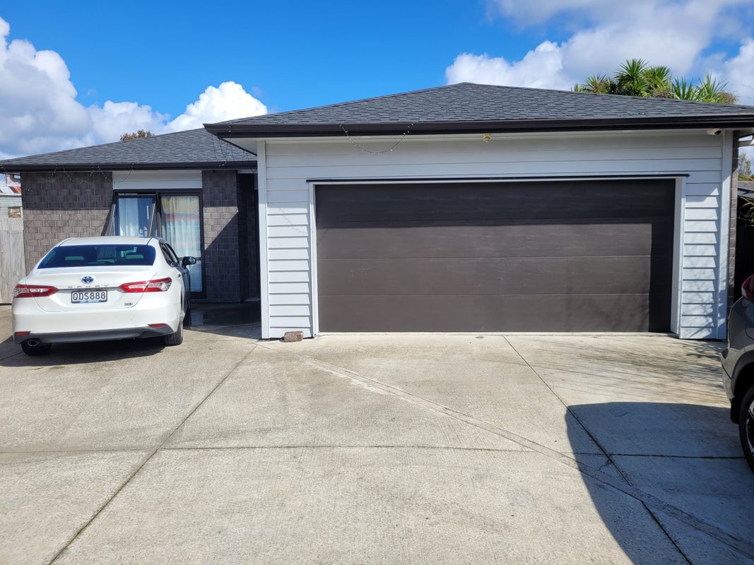 48A Nikau Street, New Lynn, Auckland - Carousel 1